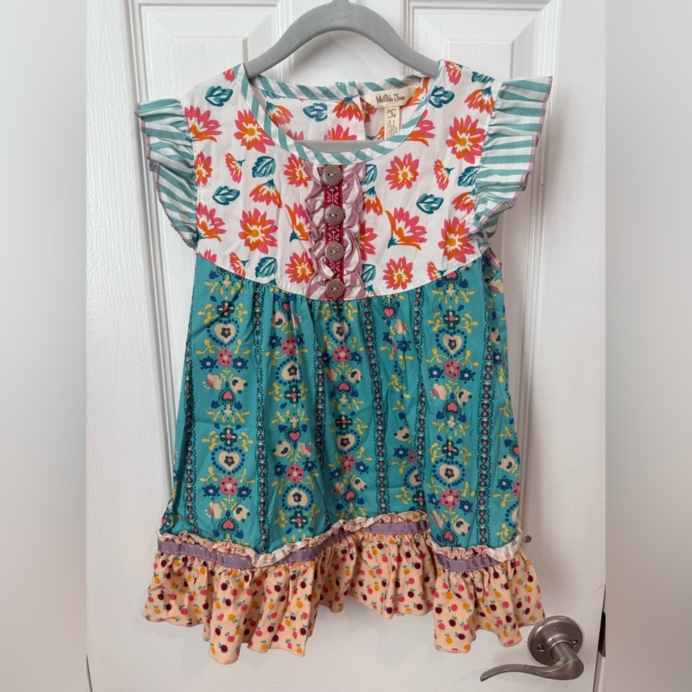 Matilda Jane fluttersleeve top size 8